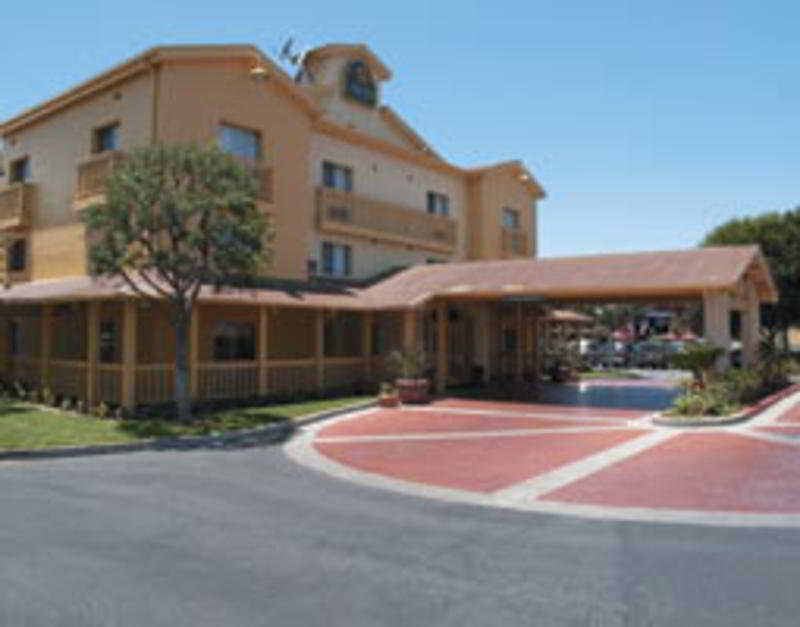 La Quinta Inn & Suites By Wyndham Irvine Spectrum Exterior foto